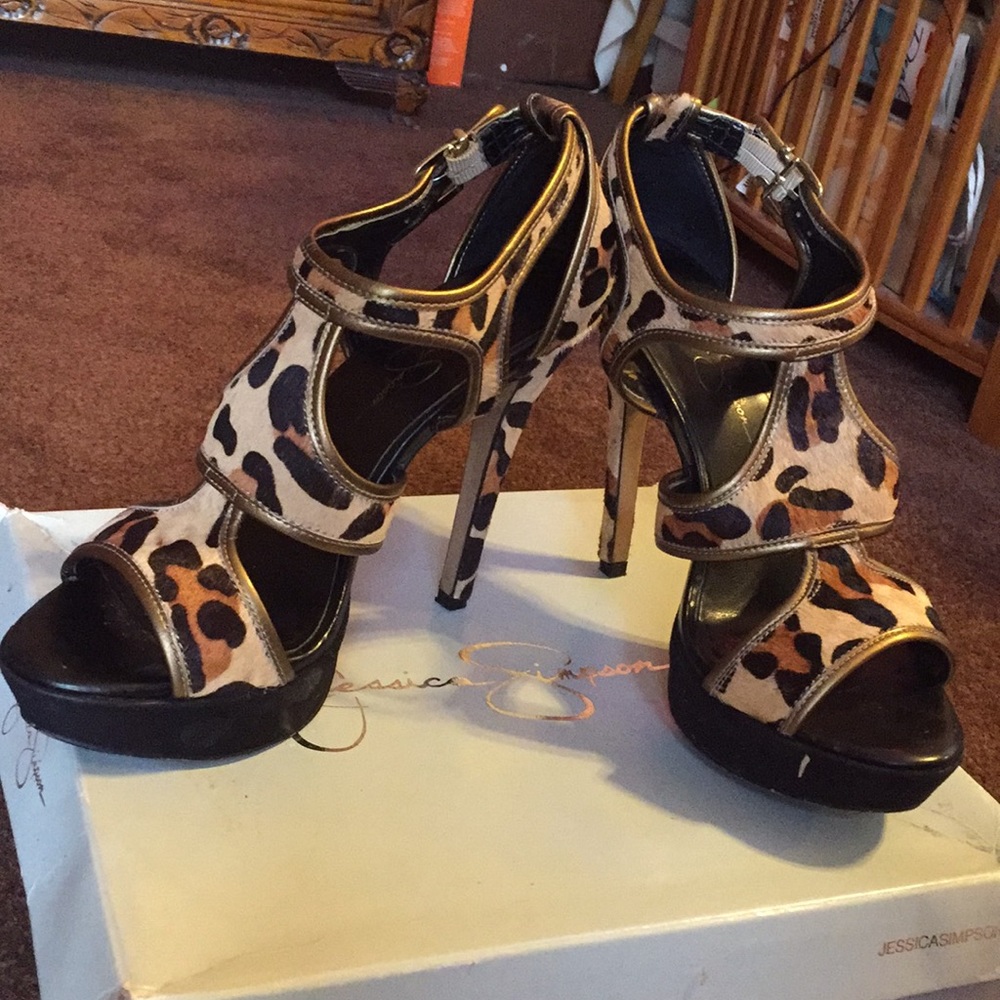 Leopard heels